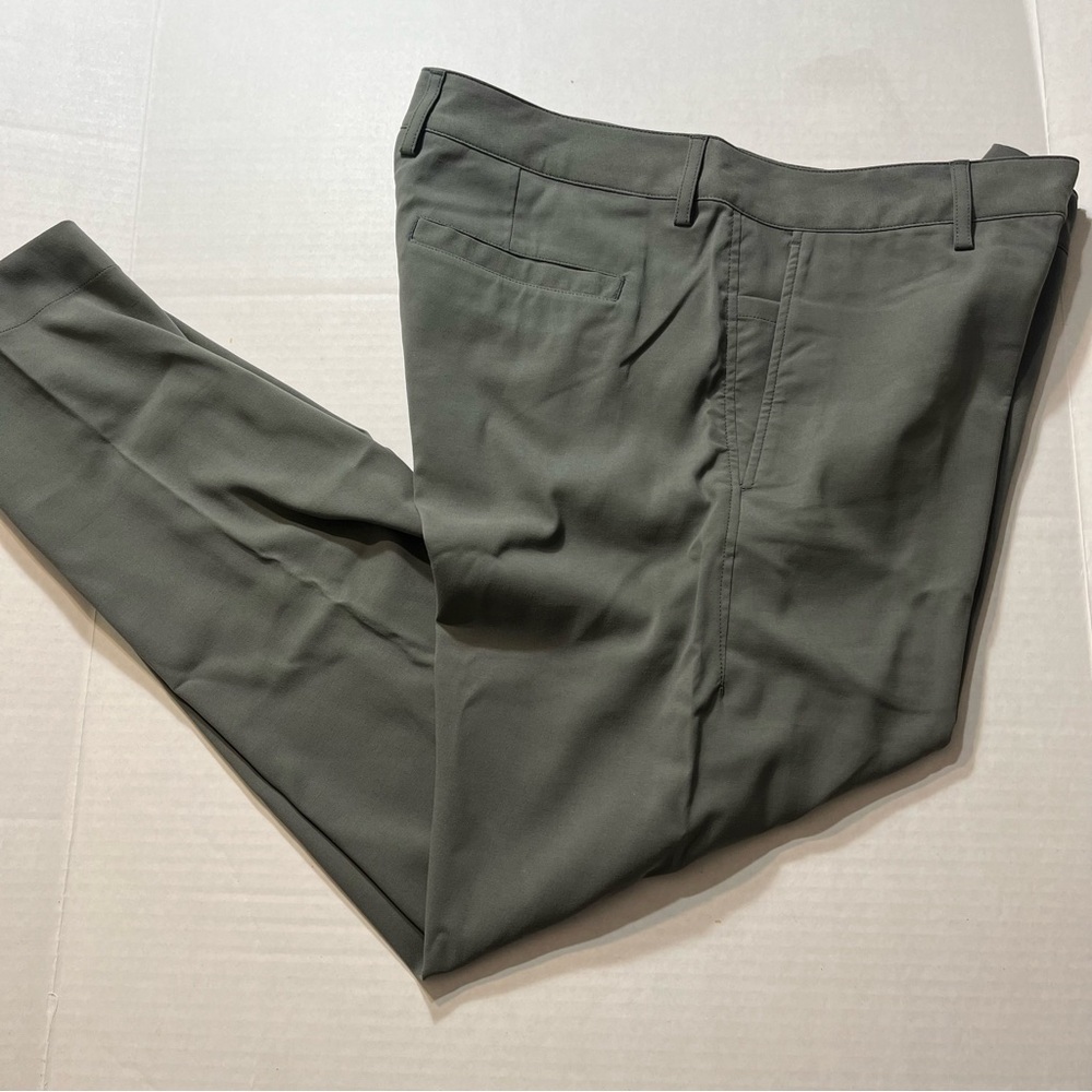 Outlier DARK OLIVE Pants/Trousers 39Wx31 Flat Front 96%Nylon 3%Elastane NWOT